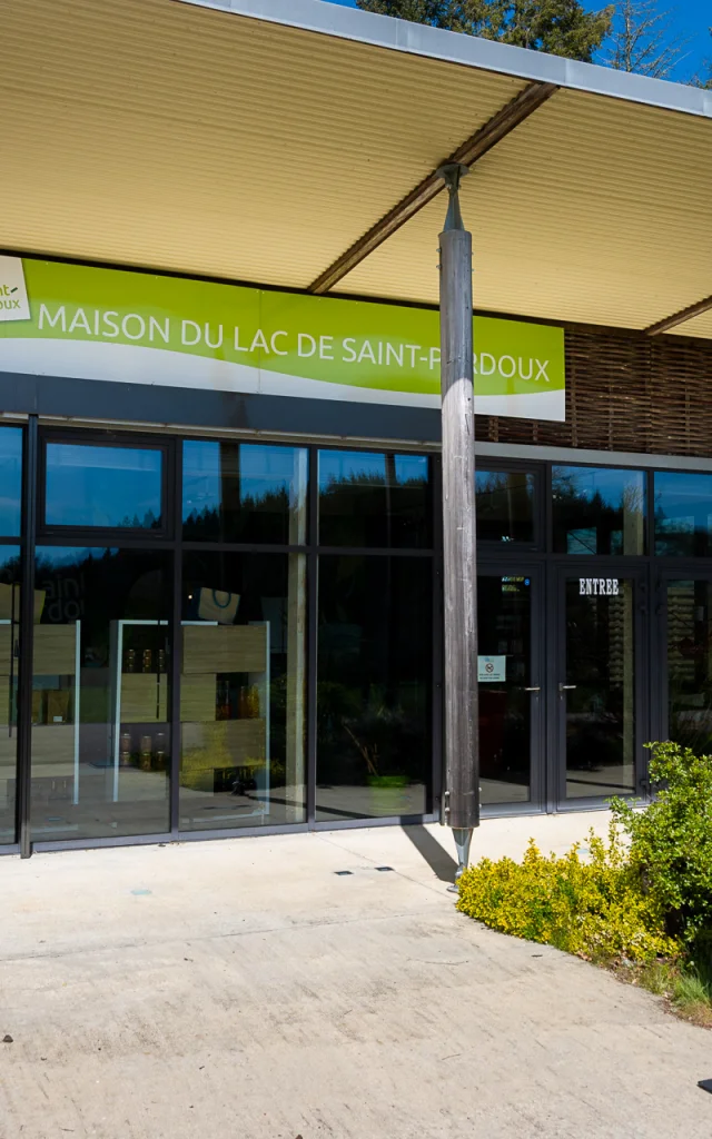Maison Du Lac Lac De Saint Pardoux
