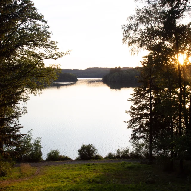 Paysage Coucher Du Soleil Lac De Saint Pardoux
